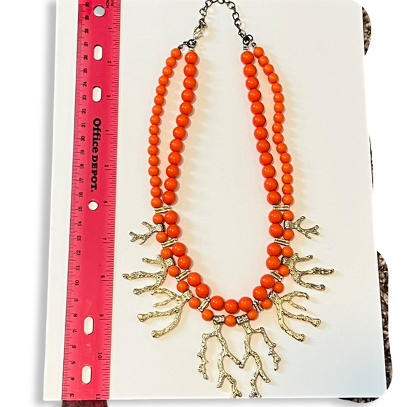 Orange and gold coral beaded necklace. - Picture 2 of 4